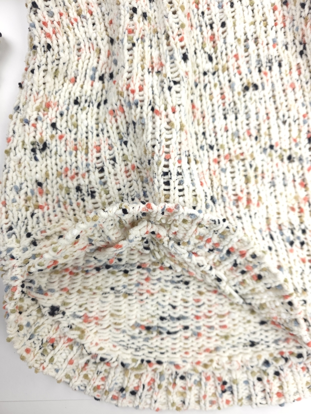 Moon & Madison  Cream Speckled Knit Sweater  Women's Crewneck Long Tunic Style S - Picture 4 of 11